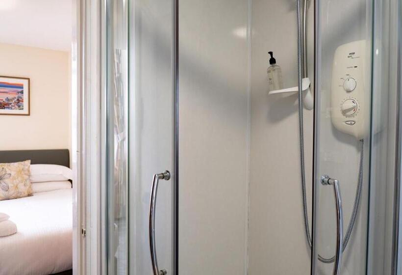 חדר בסיסי, Corran House Guest House
