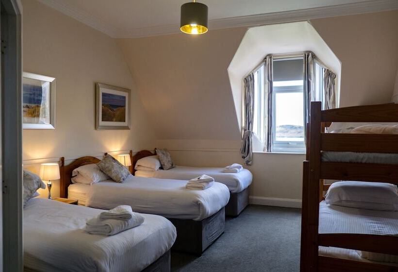 חדר משפחתי נוף לים, Corran House Guest House