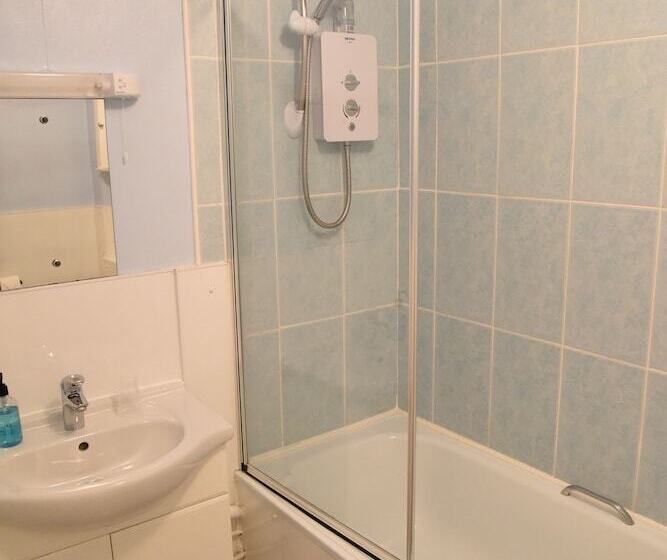 חדר סטנדרט, Corran House Guest House