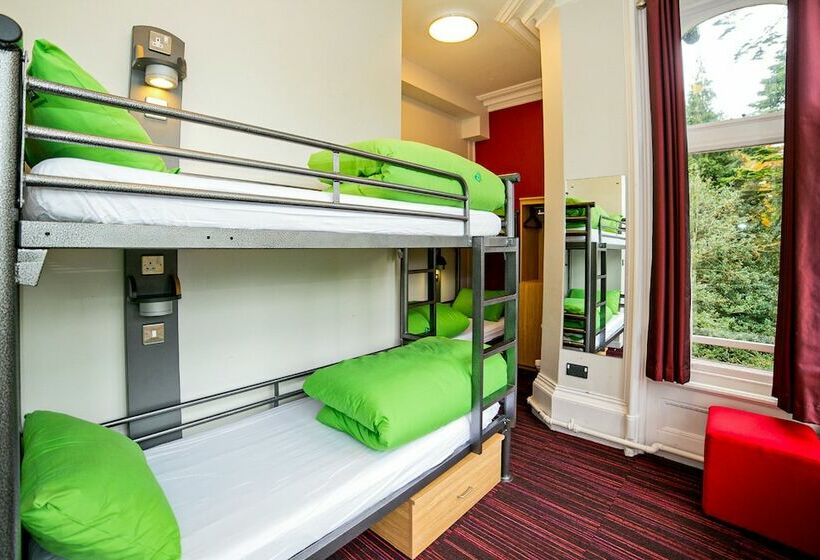 标准四人间共用浴室, Yha Castleton Losehill Hall