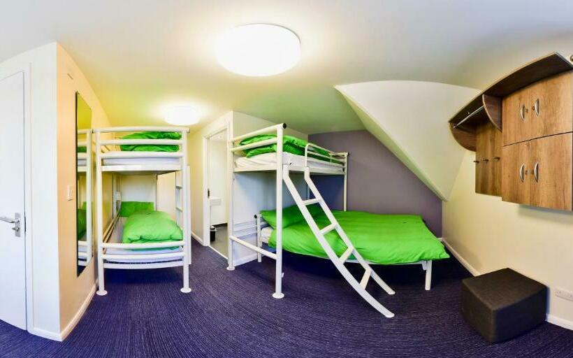 スタンダード４人部屋, Yha Treyarnon Bay