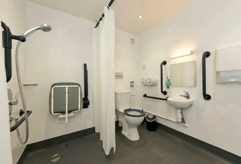Standard Kolmen Hengen Huone, Yha Treyarnon Bay