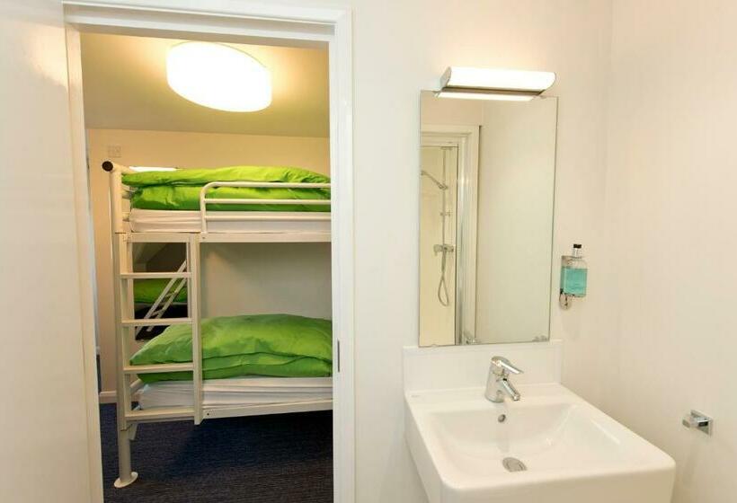 Четырехместный Номер Стандарт, Yha Treyarnon Bay