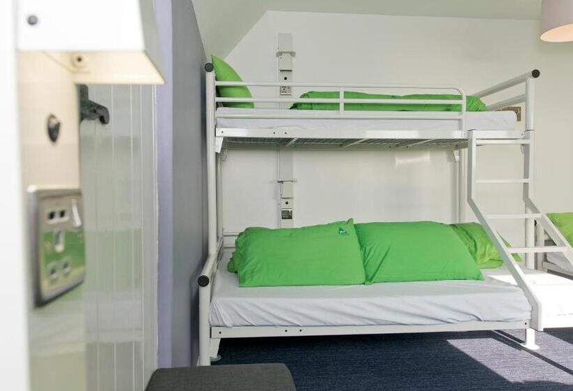 浴室共有ファミリールーム, Yha Treyarnon Bay