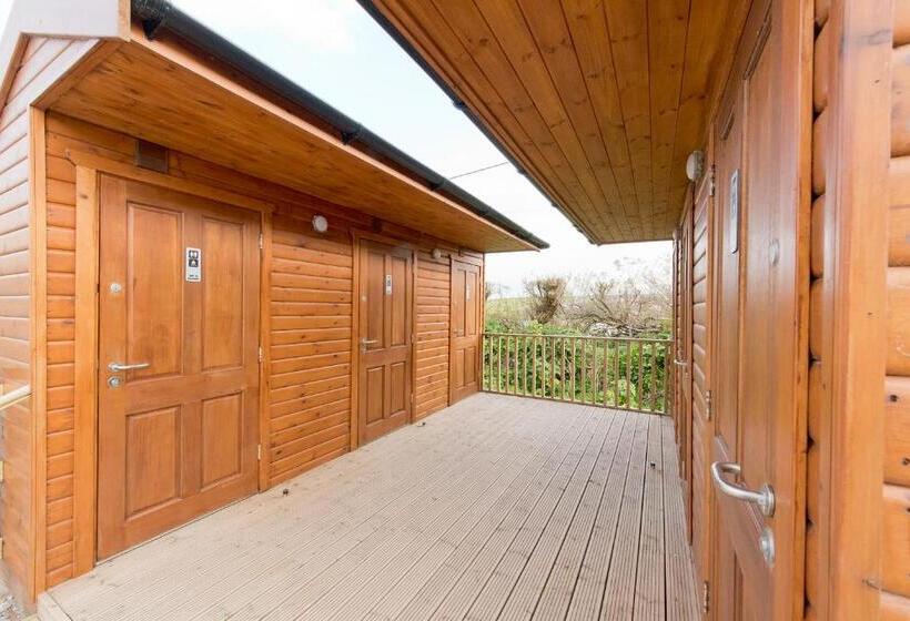 Standard Tent, Yha Treyarnon Bay