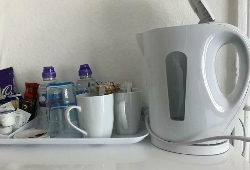 基本房间共用浴室, Atlantic View B&b