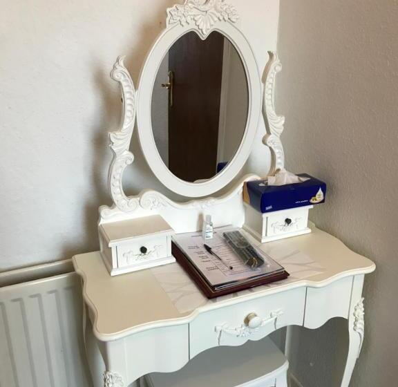 标准单人间, Atlantic View B&b