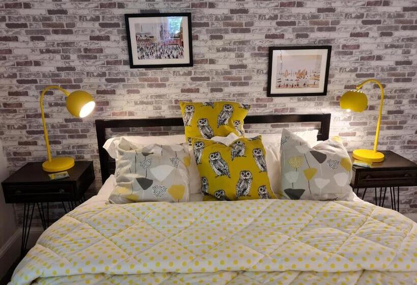 带大床的标准间, Eagle View Guest House