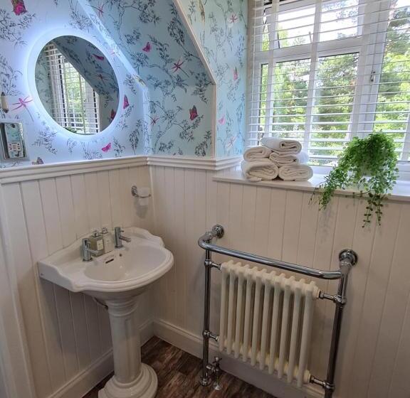 带大床的高级房间, Eagle View Guest House