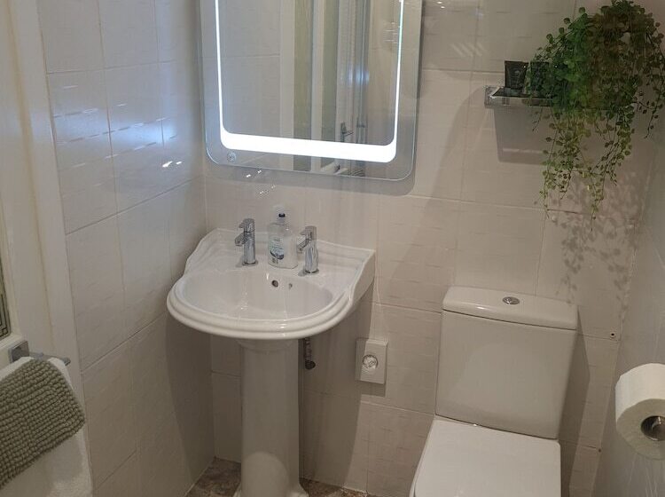 标准间, Eagle View Guest House