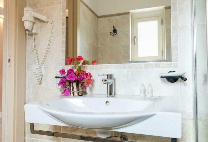 חדר סטנדרט לארבעה, Residenza Borgo Italico
