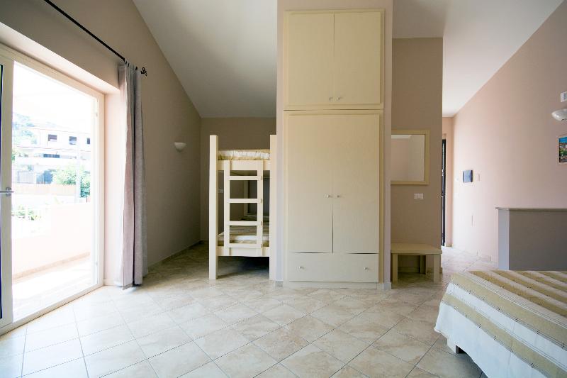 スタンダード4人部屋, Residenza Borgo Italico