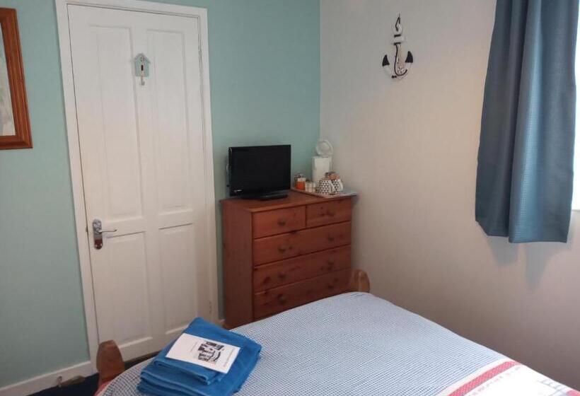 اتاق عادی, Sandcastles Guest House