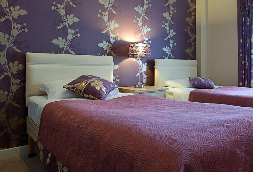 高级大房间, The Carlton