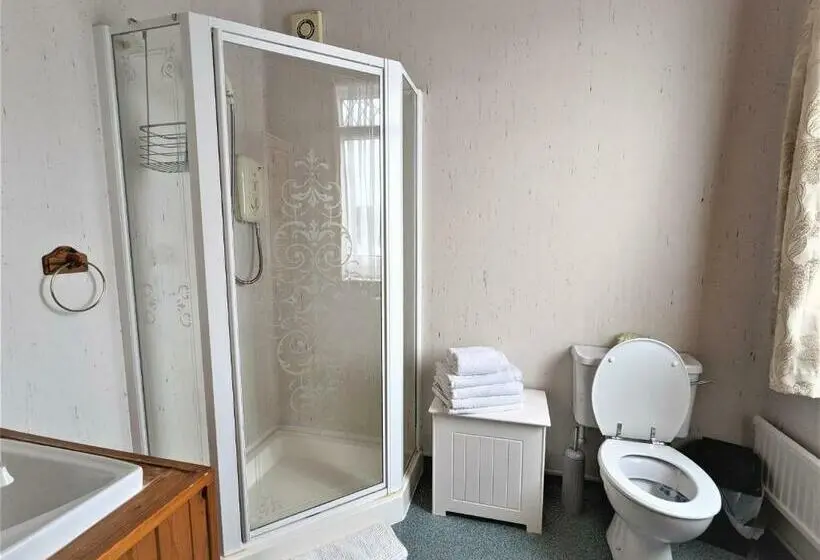 ファミリールーム, The Norman Guest House
