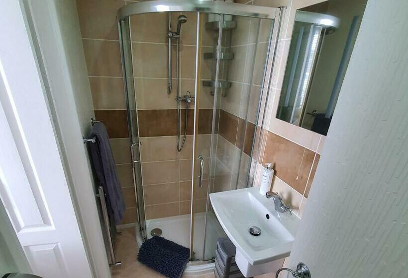 Стандартный Номер Кровать Кинг, Tregarthen   Adult Only