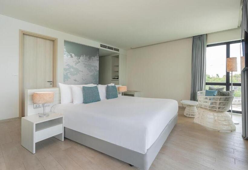 Номер Премиум, Centara Life Maris Resort Jomtien