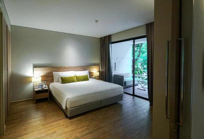 Sviitti Uima-allas, Centara Life Maris Resort Jomtien