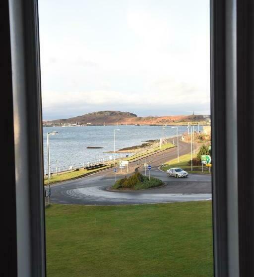 חדר סטנדרטי יחיד עם נוף לים, Corran House Guest House