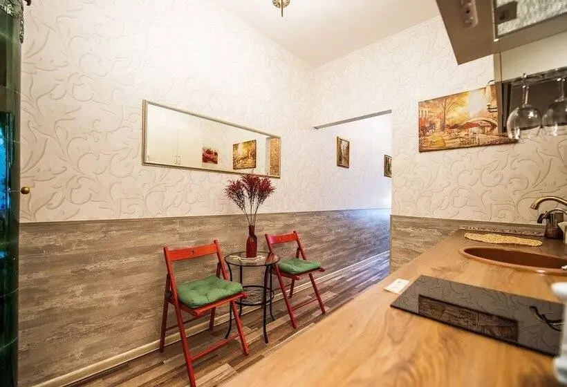 استودیوی استاندارد, Avangard