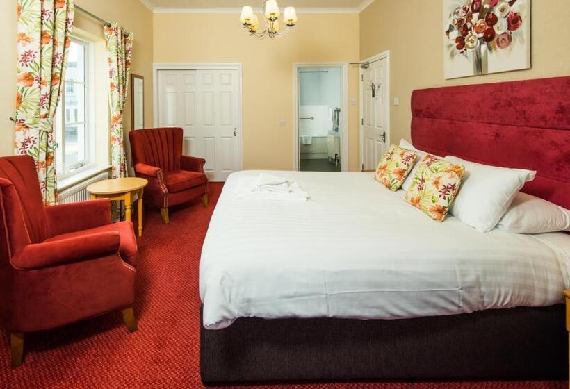 クラブルーム, Cliffden