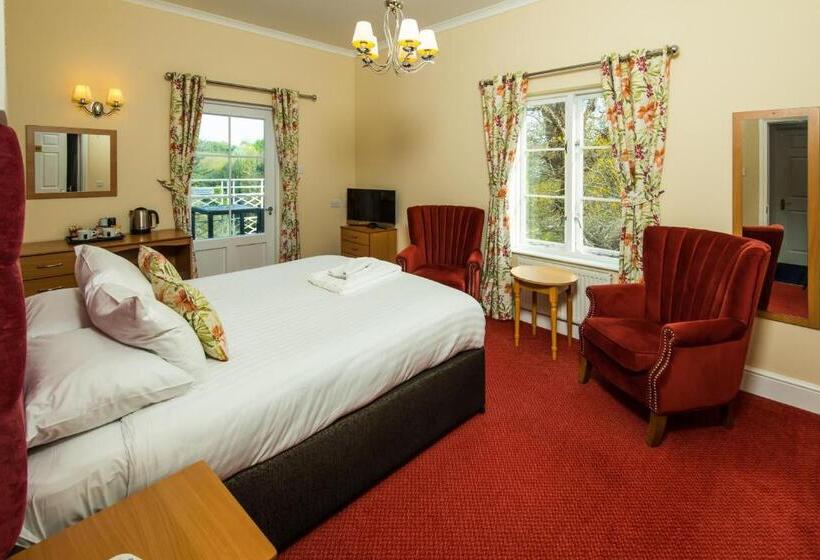 クラブルーム, Cliffden