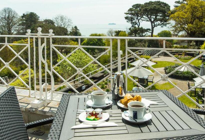 クラブルーム, Cliffden