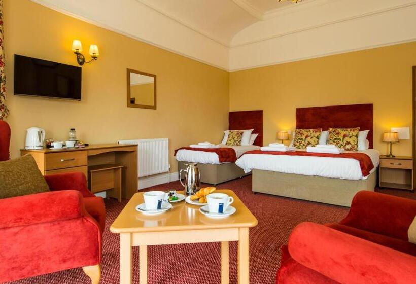 クラブルーム, Cliffden