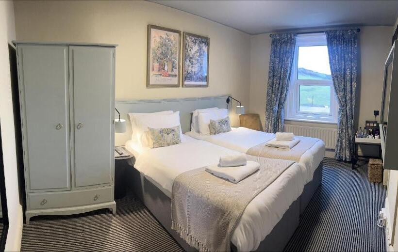 Номер Стандарт, Eype S Mouth Country