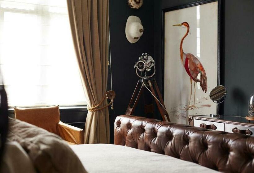 スーペリアールーム, Glazebrook House