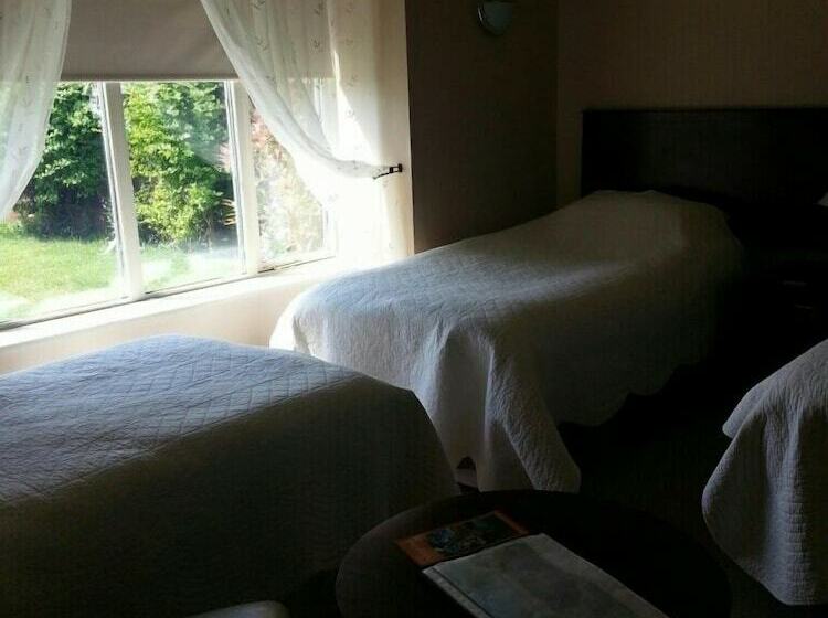 Семейный Номер, Great Danes Licenced Guesthouse