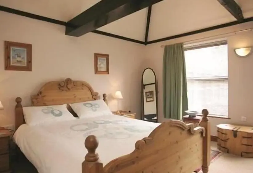 Perhehuone, Great Danes Licenced Guesthouse