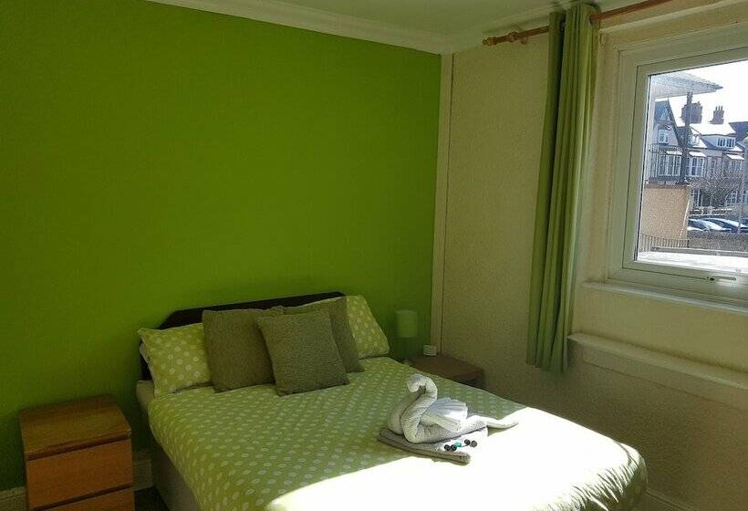 スタンダードルーム, Kensington