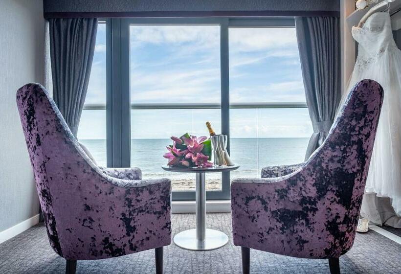 חדר דלוקס, Number 44 Hotel & Bar