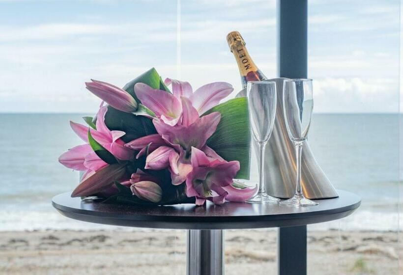 חדר דלוקס, Number 44 Hotel & Bar