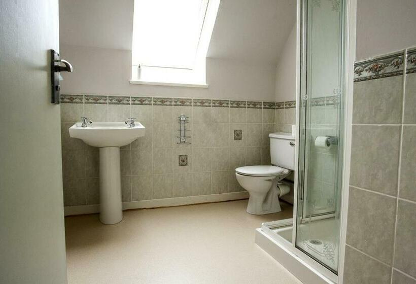 家庭套房, Poolewe