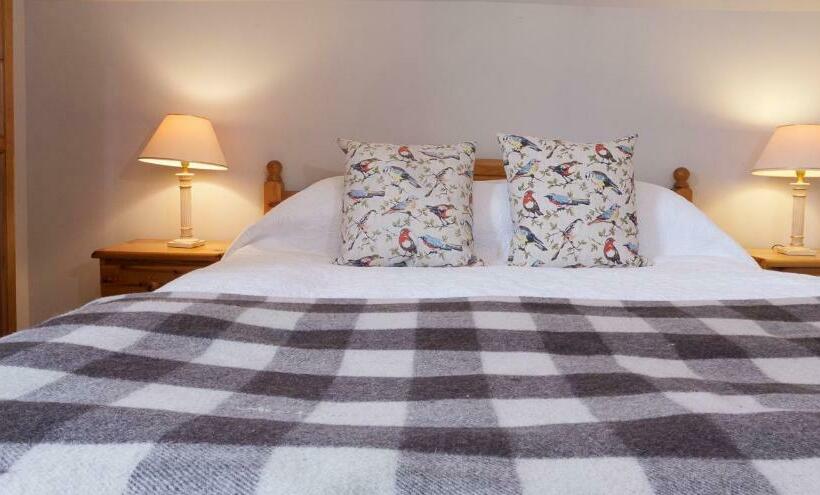 带海景的古典房间, Poolewe