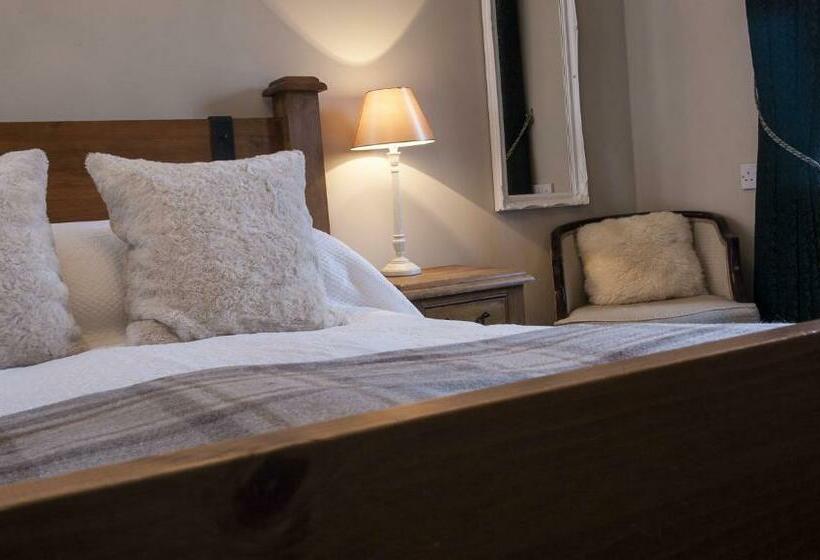 带海景的古典房间, Poolewe