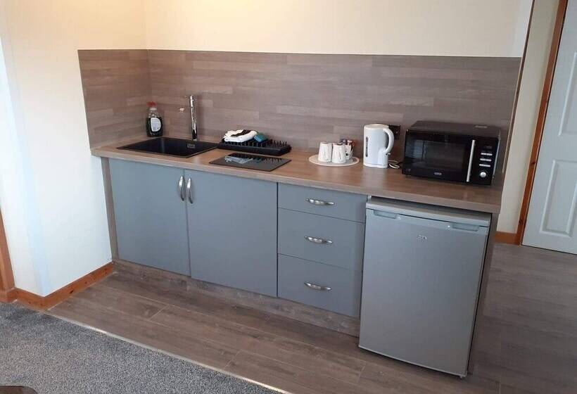 스탠다드 스튜디오, Port Dinorwic