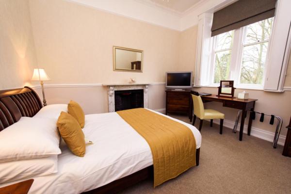 חדר דלוקס, The Old Lodge