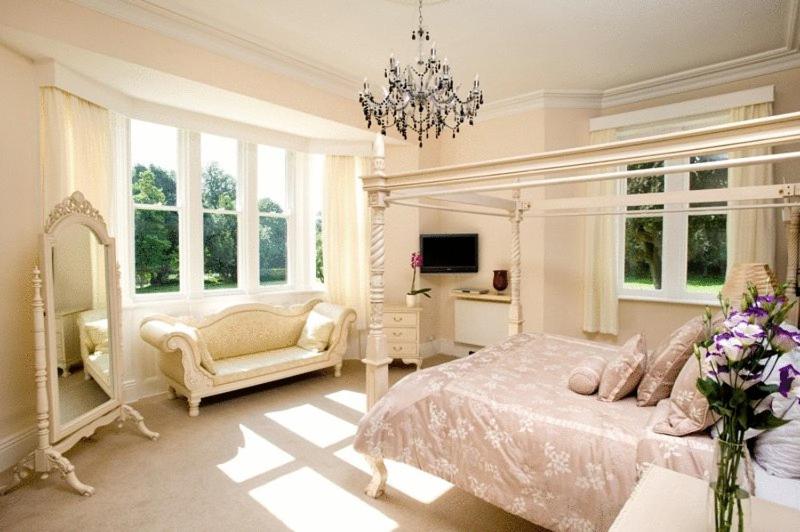 חדר סטנדרט, The Old Lodge