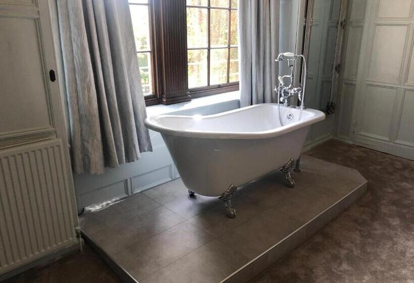 חדר דחוקס עם מיטת קינג, The Old Lodge