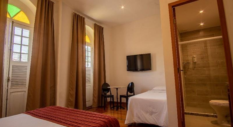 חדר סופריור, The Old Lodge