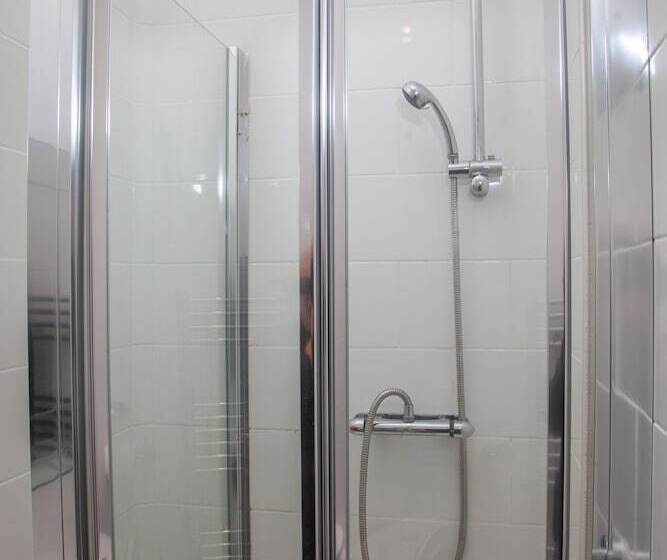 标准间, The Royal