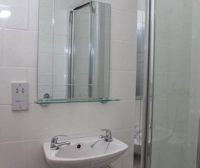 标准间, The Royal