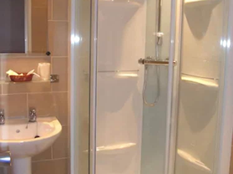 家庭间, The Sunningdale