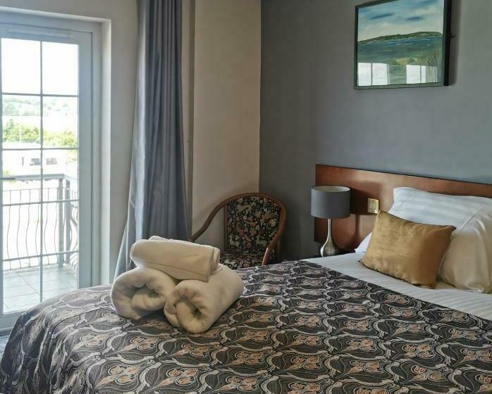 חדר סטנדרט, Three Rivers