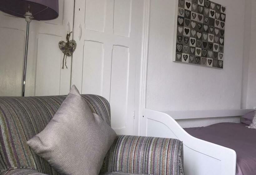 ファミリールーム, Ty Mawr