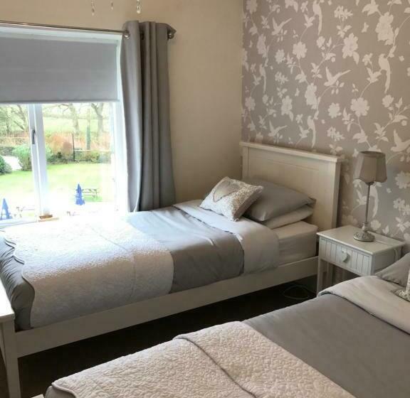 スタンダードルーム, Ty Mawr