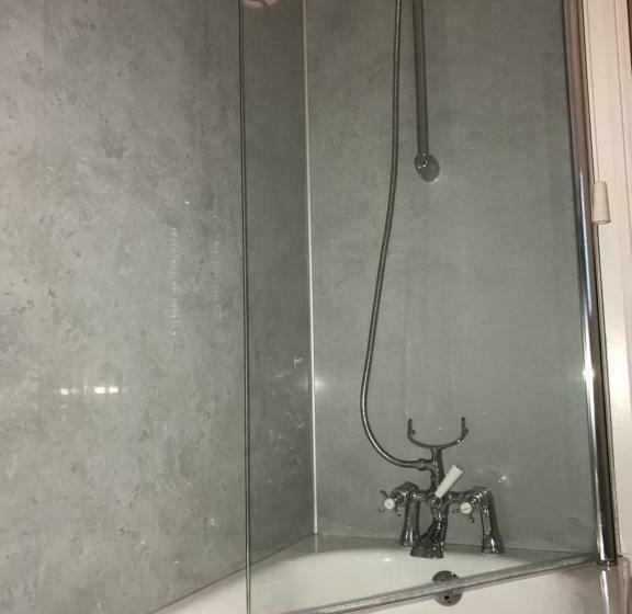 ファミリールーム, Ty Mawr